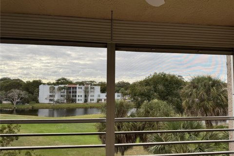 Copropriété à louer à Davie, Floride: 3 chambres, 104.42 m2 № 2069295 - photo 6
