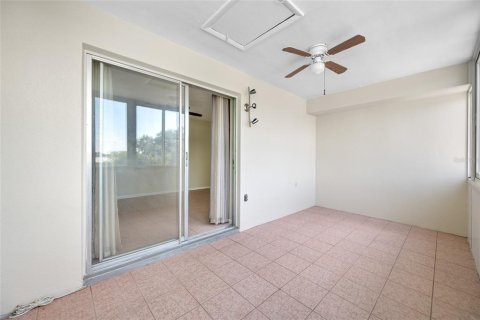 Copropriété à louer à Saint Petersburg, Floride: 1 chambre, 60.39 m2 № 2404623 - photo 11