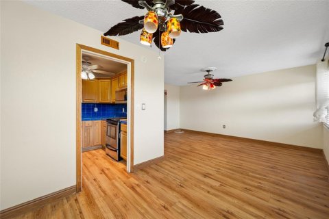 Copropriété à louer à Saint Petersburg, Floride: 1 chambre, 60.39 m2 № 2404623 - photo 4
