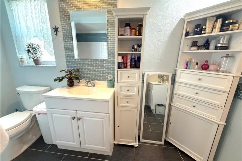 Casa en venta en Port Richey, Florida, 3 dormitorios, 150.69 m2 № 1912553 - foto 18