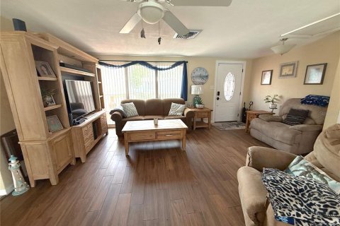 Casa en venta en Port Richey, Florida, 3 dormitorios, 150.69 m2 № 1912553 - foto 7