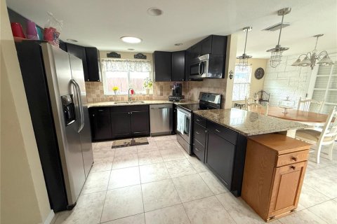 Casa en venta en Port Richey, Florida, 3 dormitorios, 150.69 m2 № 1912553 - foto 11