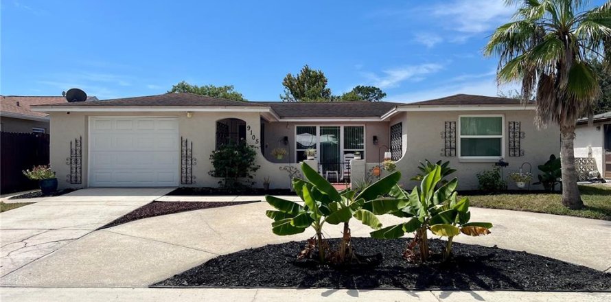 Casa en Port Richey, Florida 3 dormitorios, 150.69 m2 № 1912553