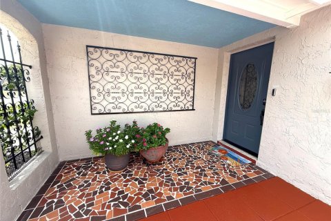 Casa en venta en Port Richey, Florida, 3 dormitorios, 150.69 m2 № 1912553 - foto 5