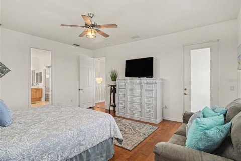 House in Port Charlotte, Florida 4 bedrooms, 333.52 sq.m. № 2430609 - photo 26