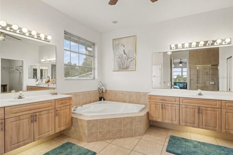 House in Port Charlotte, Florida 4 bedrooms, 333.52 sq.m. № 2430609 - photo 27