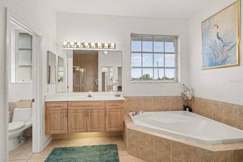 House in Port Charlotte, Florida 4 bedrooms, 333.52 sq.m. № 2430609 - photo 29