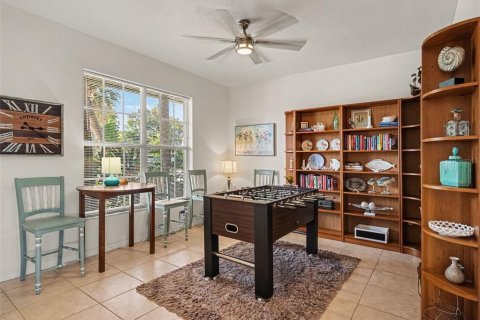 House in Port Charlotte, Florida 4 bedrooms, 333.52 sq.m. № 2430609 - photo 15