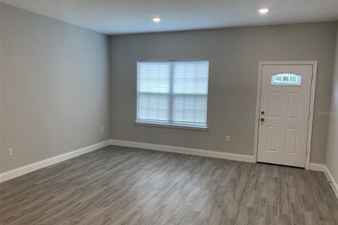 Casa en alquiler en Poinciana, Florida, 4 dormitorios, 156.45 m2 № 1912432 - foto 3