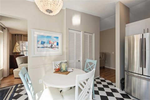 Condo in Bradenton, Florida, 2 bedrooms № 2098627 - photo 12