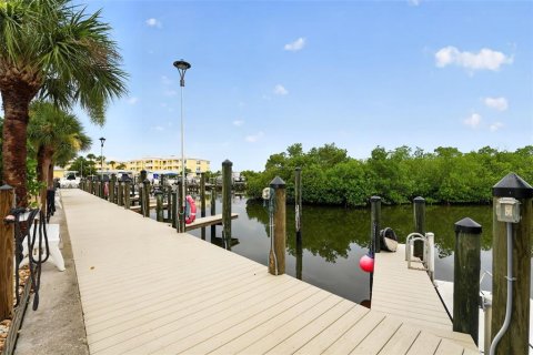 Condominio en venta en Englewood, Florida, 2 dormitorios, 126.35 m2 № 2222761 - foto 24