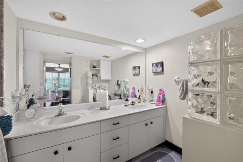 Condominio en venta en Englewood, Florida, 2 dormitorios, 126.35 m2 № 2222761 - foto 15