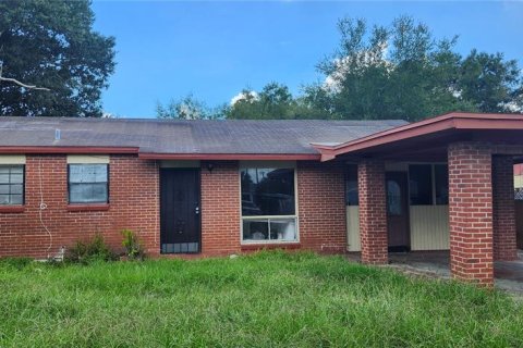 House in Tampa, Florida 3 bedrooms, 97.08 sq.m. № 2359259