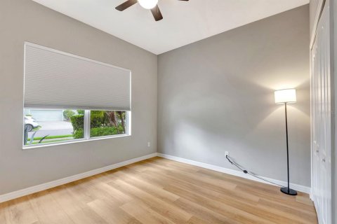 Купить виллу или дом в Брейдентон, Флорида 5 комнат, 145.95м2, № 2149715 - фото 25