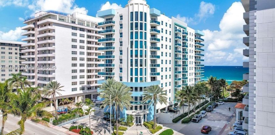 Condo in Surfside, Florida, 1 bedroom № 1862292