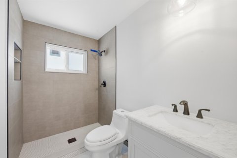 House in Fort Lauderdale, Florida 3 bedrooms, 116.13 sq.m. № 2246321 - photo 24