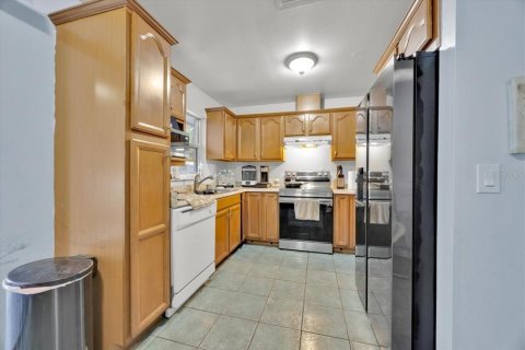 House in Winter Haven, Florida 3 bedrooms, 88.26 sq.m. № 1907883 - photo 7