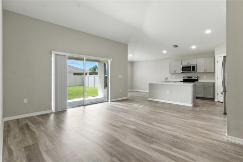 Casa en venta en Lakeland, Florida, 3 dormitorios, 126.16 m2 № 1903124 - foto 3