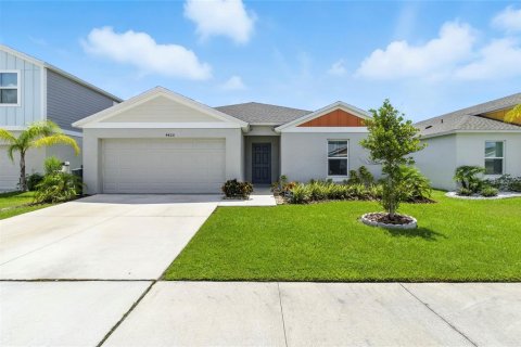 Casa en venta en Lakeland, Florida, 3 dormitorios, 126.16 m2 № 1903124 - foto 1