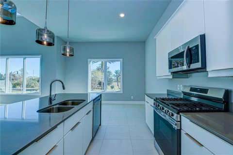 Condominio en venta en Kissimmee, Florida, 5 dormitorios, 244.33 m2 № 1529709 - foto 9
