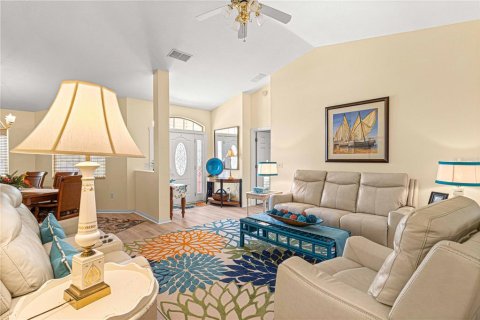 Casa en venta en Summerfield, Florida, 3 dormitorios, 217.58 m2 № 1908694 - foto 5