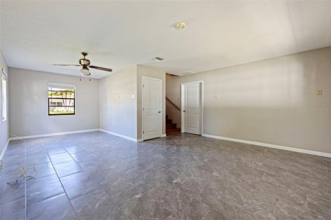 House in Palm Harbor, Florida 3 bedrooms, 153.85 sq.m. № 2107219 - photo 26