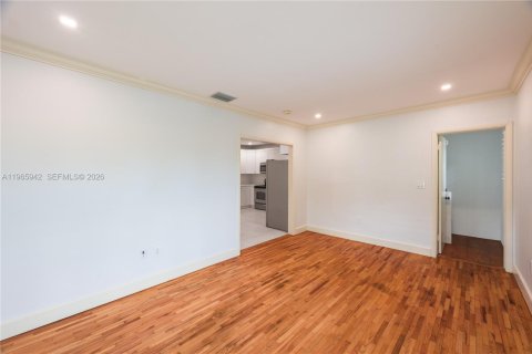 Apartamento en alquiler en Coral Gables, Florida, 3 dormitorios, 322.19 m2 № 2027531 - foto 23