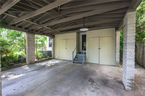 Apartamento en alquiler en Coral Gables, Florida, 3 dormitorios, 322.19 m2 № 2027531 - foto 8