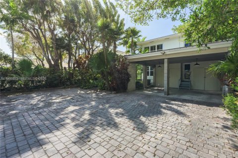 Apartamento en alquiler en Coral Gables, Florida, 3 dormitorios, 322.19 m2 № 2027531 - foto 7