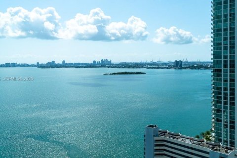 Condo in Miami, Florida, 2 bedrooms  № 2026362 - photo 23