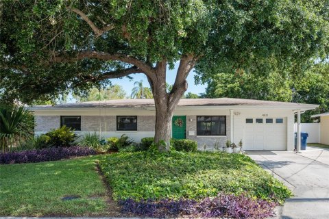 Villa ou maison à Tampa, Floride 3 chambres, 137.5 m2 № 2360985