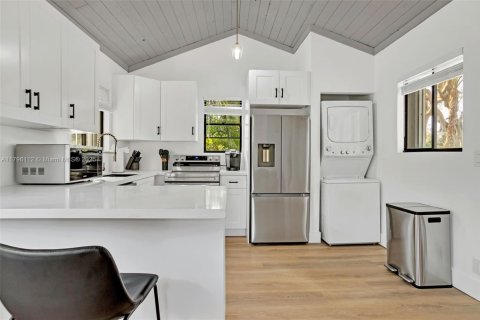 Immobilier commercial à vendre à Fort Lauderdale, Floride: 169.08 m2 № 1860995 - photo 22