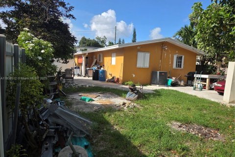 House in Miami, Florida 3 bedrooms, 75.81 sq.m. № 1828280 - photo 27