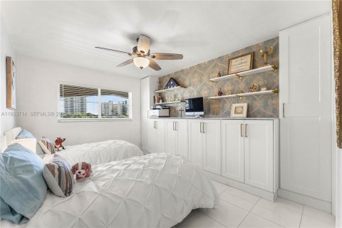 Condo in Pompano Beach, Florida, 2 bedrooms  № 2053896 - photo 17