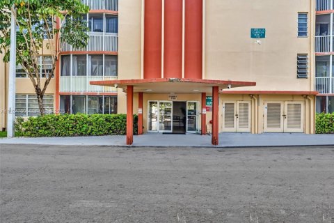 Condo à Miami, Floride, 1 chambre  № 2038974