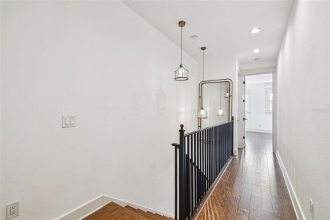 Townhouse in Tampa, Florida 3 bedrooms, 193.79 sq.m. № 1744316 - photo 29
