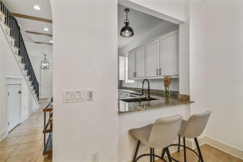 Townhouse in Tampa, Florida 3 bedrooms, 193.79 sq.m. № 1744316 - photo 19