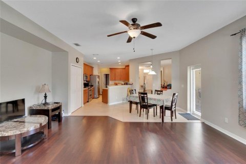 Casa en venta en Riverview, Florida, 4 dormitorios, 212.1 m2 № 1137240 - foto 8