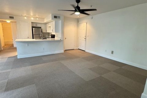 Copropriété à vendre à Orlando, Floride: 2 chambres, 105.26 m2 № 1831397 - photo 1