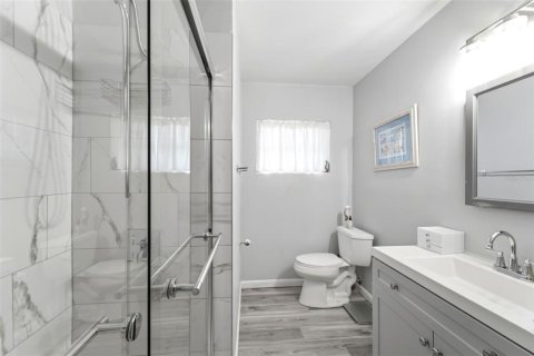 Casa en venta en Orlando, Florida, 3 dormitorios, 126.72 m2 № 2215498 - foto 18