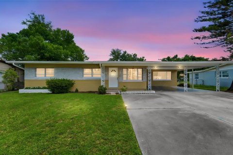 Casa en venta en Orlando, Florida, 3 dormitorios, 126.72 m2 № 2215498 - foto 2