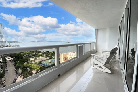 Condo in Miami, Florida, 1 bedroom  № 2019280 - photo 20