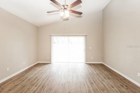 Villa ou maison à louer à Kissimmee, Floride: 5 chambres, 223.89 m2 № 1905304 - photo 6