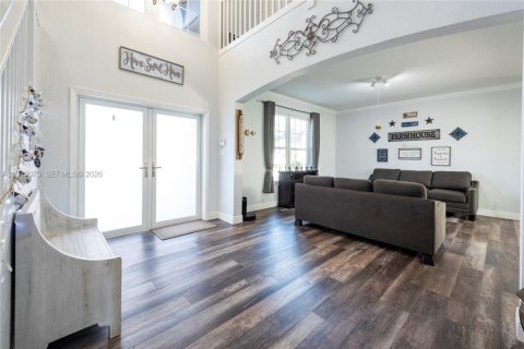 House in Pembroke Pines, Florida 5 bedrooms, 279.17 sq.m. № 1999566 - photo 8