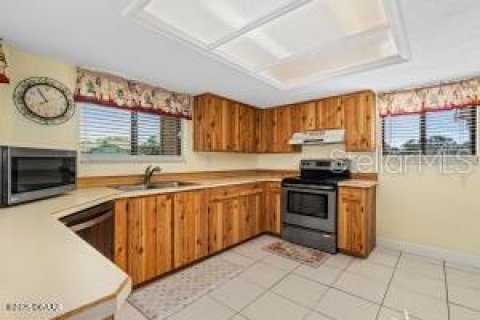 Condominio en venta en Daytona Beach, Florida, 2 dormitorios, 115.38 m2 № 1913349 - foto 15