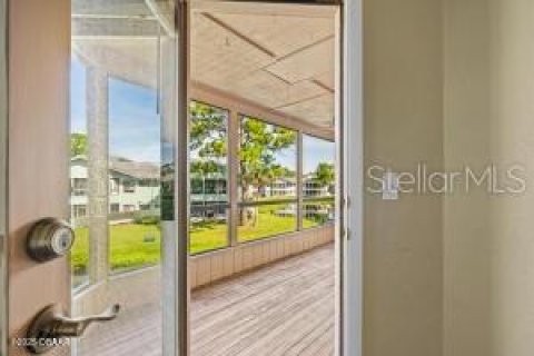 Condominio en venta en Daytona Beach, Florida, 2 dormitorios, 115.38 m2 № 1913349 - foto 23