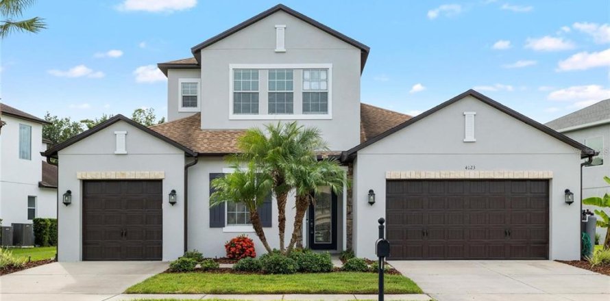 Casa en Wesley Chapel, Florida 5 dormitorios, 304.16 m2 № 1917522