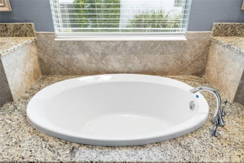 Casa en alquiler en Wesley Chapel, Florida, 5 dormitorios, 304.16 m2 № 1917522 - foto 24