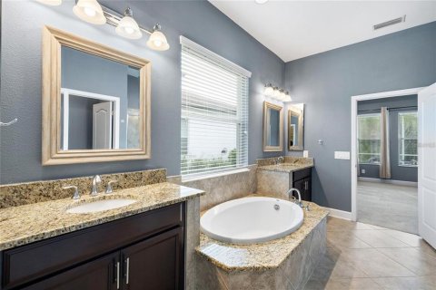 Casa en alquiler en Wesley Chapel, Florida, 5 dormitorios, 304.16 m2 № 1917522 - foto 22