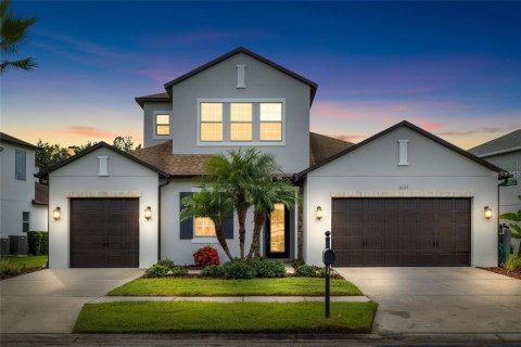 Casa en alquiler en Wesley Chapel, Florida, 5 dormitorios, 304.16 m2 № 1917522 - foto 2